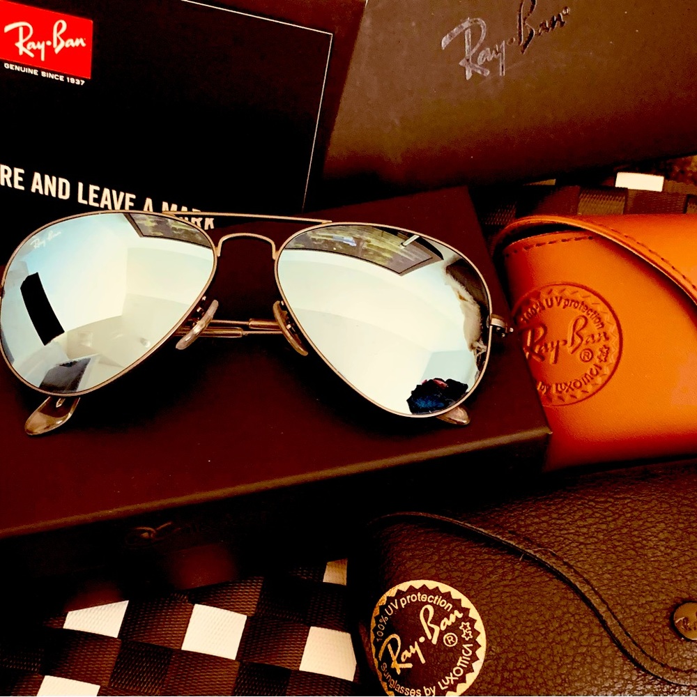 Iconic RayBans- Aviator Mirror sunglasses like New with Case!!! Gold Rim